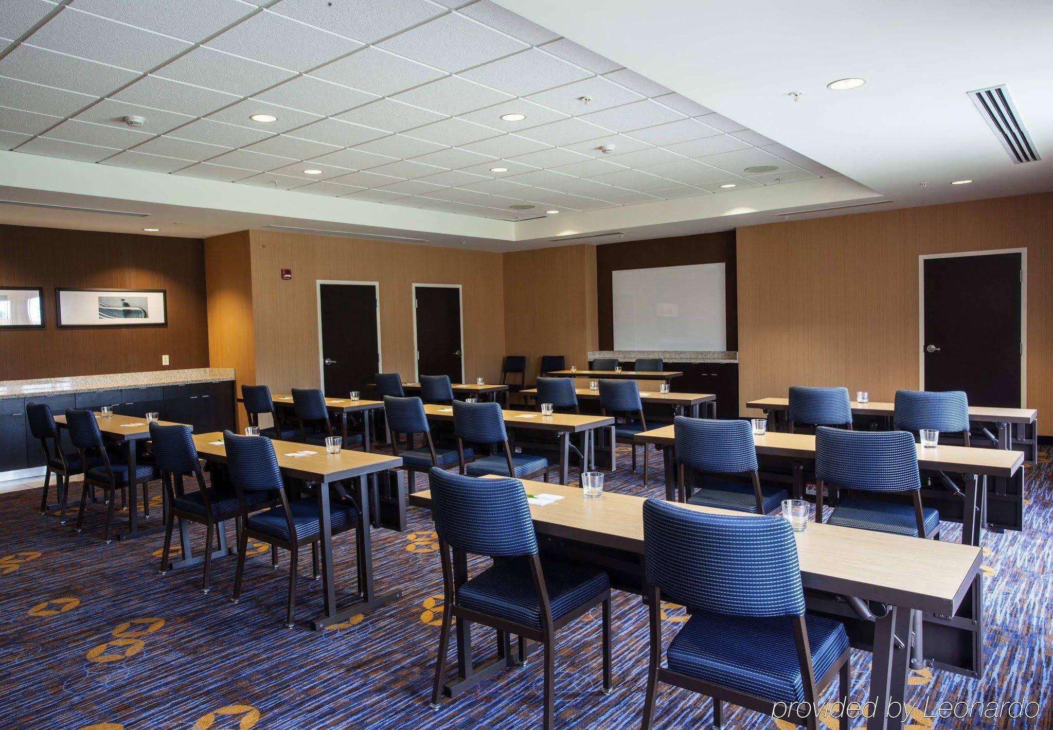 מלון Courtyard By Marriott יורק מראה חיצוני תמונה