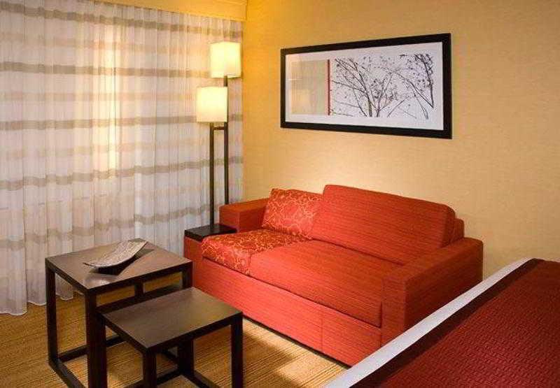 מלון Courtyard By Marriott יורק מראה חיצוני תמונה